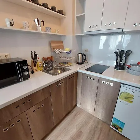 студио под наем, аполон 9 Apartamento