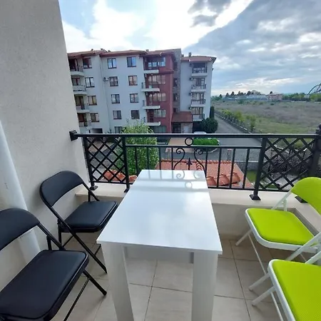 студио под наем, аполон 9 Apartamento